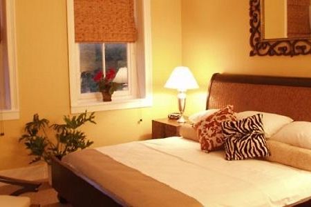 The National Hotel Frenchtown Экстерьер фото